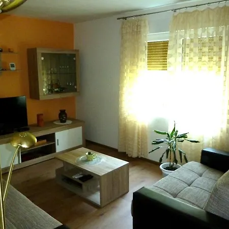 Apartment Biserka